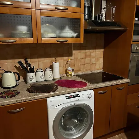 Apartment Lux With Jacuzzi 5mins From Usce